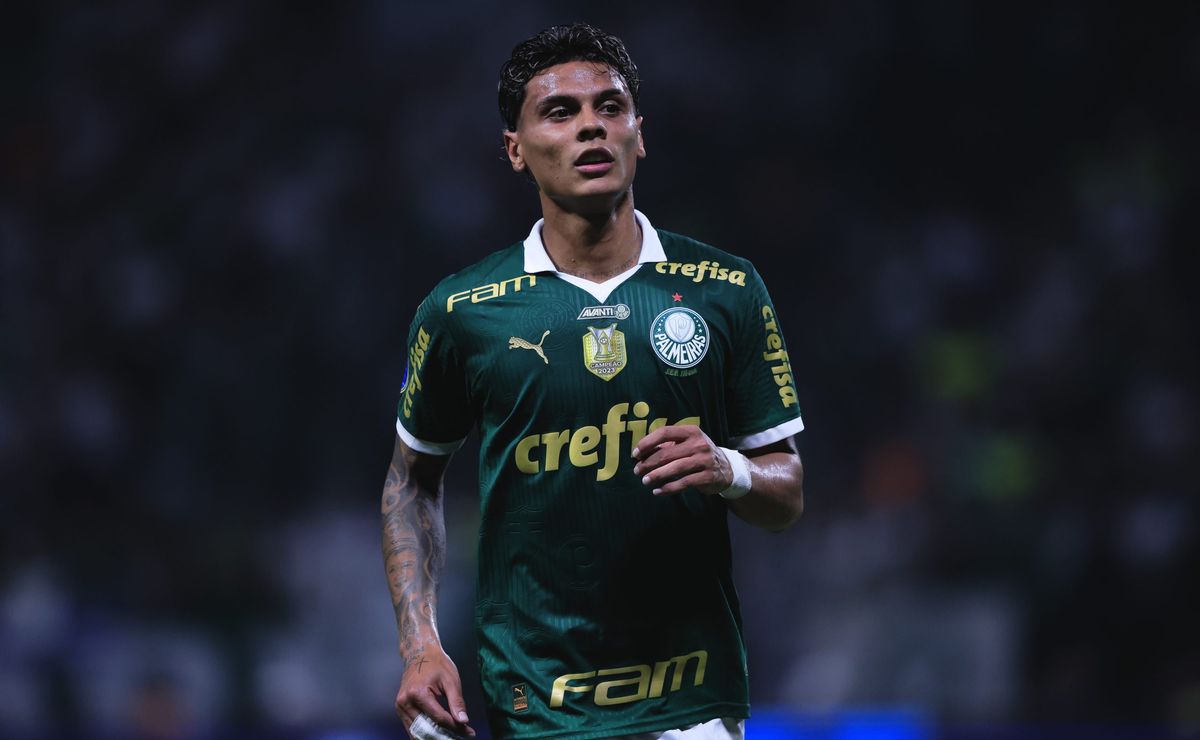 richard ríos recebe sondagem da europa, mas palmeiras quer manter volante