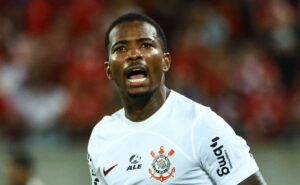 cacá revela o segredo para viver fase artilheira pelo corinthians: “a gente trabalha muito”