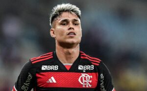 pc de oliveira avalia pênalti não dado em luiz araújo em flamengo x bragantino: "teve impacto"