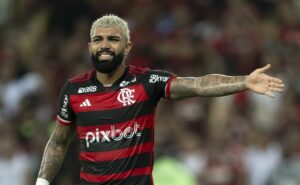 flamengo tem noite sem inspiração, vence amazonas e recebe vaias da torcida