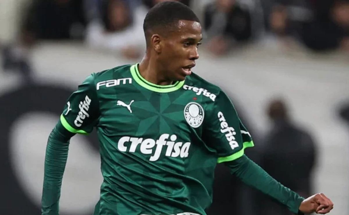 estevâo não joga bem, mas torcida 'blinda' jogador em noite ruim do palmeiras contra o botafogo sp