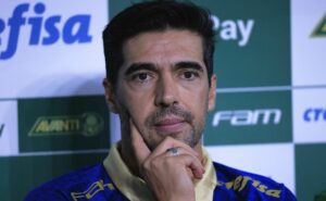 palmeiras sabia de pré contrato assinado por abel ferreira com o al sadd, diz pvc