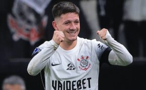 rodrigo garro se encanta pela torcida do corinthians, após golaço: “um jogador a mais”