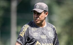 empresário decide colocar novo camisa 10 no santos e aguarda apenas aval de carille