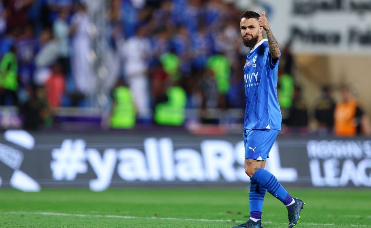 cruzeiro demonstra interesse na contratação de michael, do al hilal