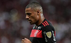 de la cruz pede para sair no flamengo e pode virar desfalque contra o vasco