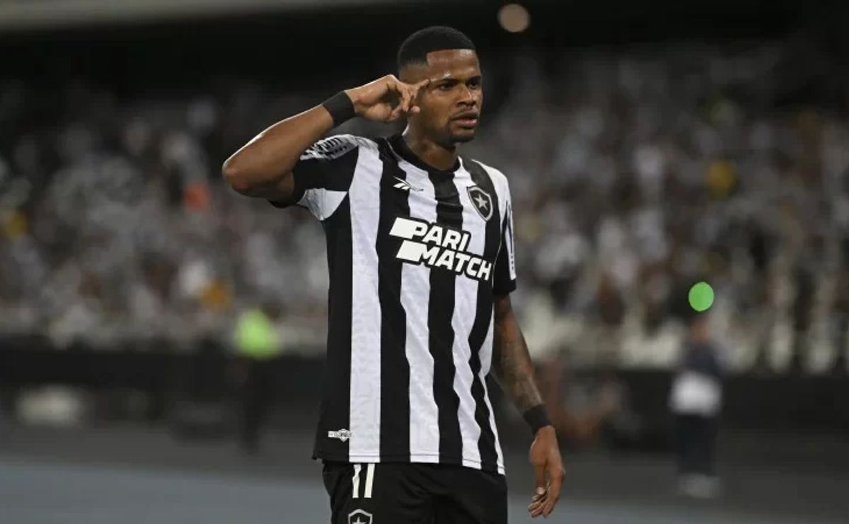 júnior santos tem atuação bastante criticada em empate sem gols do botafogo na libertadores