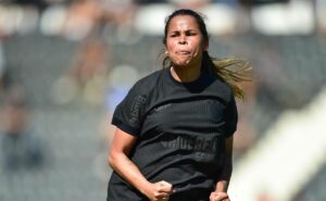 corinthians vence e garante vaga nas quartas de final do brasileirão feminino