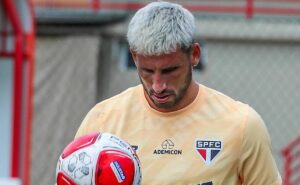 calleri e rafinha entram com processo contra empresa dona do jogo fifa; entenda