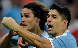 cruzeiro toma decisão e descarta contratação do centroavante uruguaio cavani