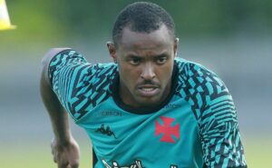 ulisses abre negociação para encerrar contrato com o vasco; entenda como o clube pode lucrar