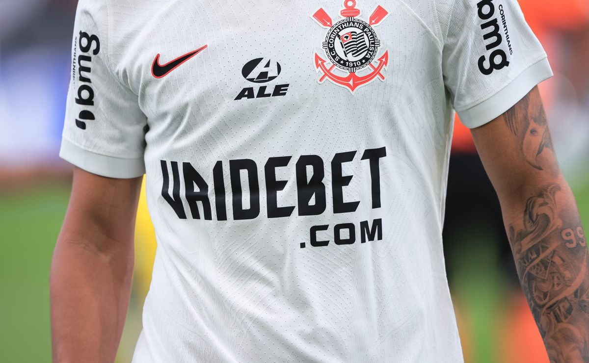 vai de bet se pronuncia e não garante permanência no corinthians