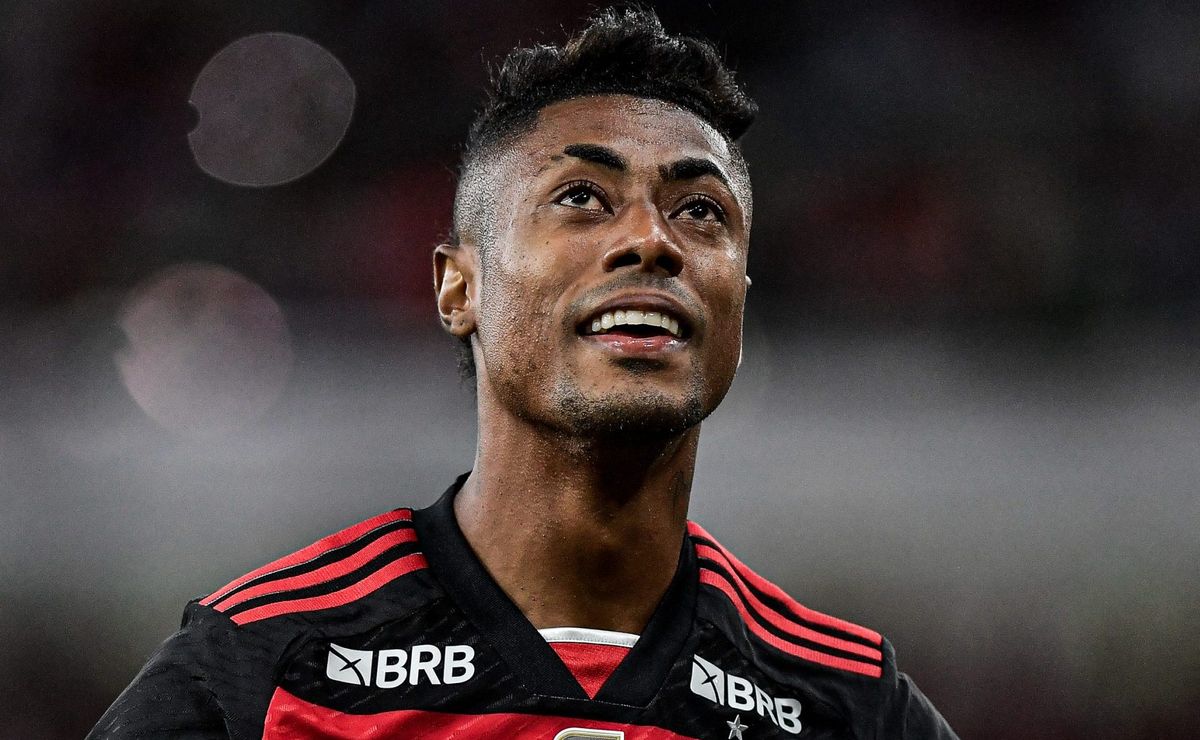 bruno henrique pode deixar o flamengo para jogar na europa e informação é divulgada