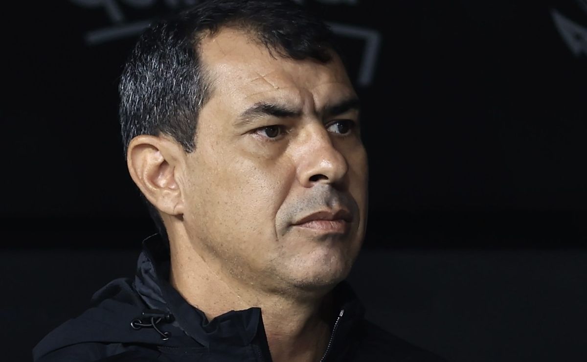 fábio carille confirma estratégia do santos contra o amazonas: “conforme o desenrolar do jogo”