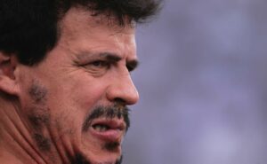 fluminense tenta superar retrospecto negativo diante do atlético mg