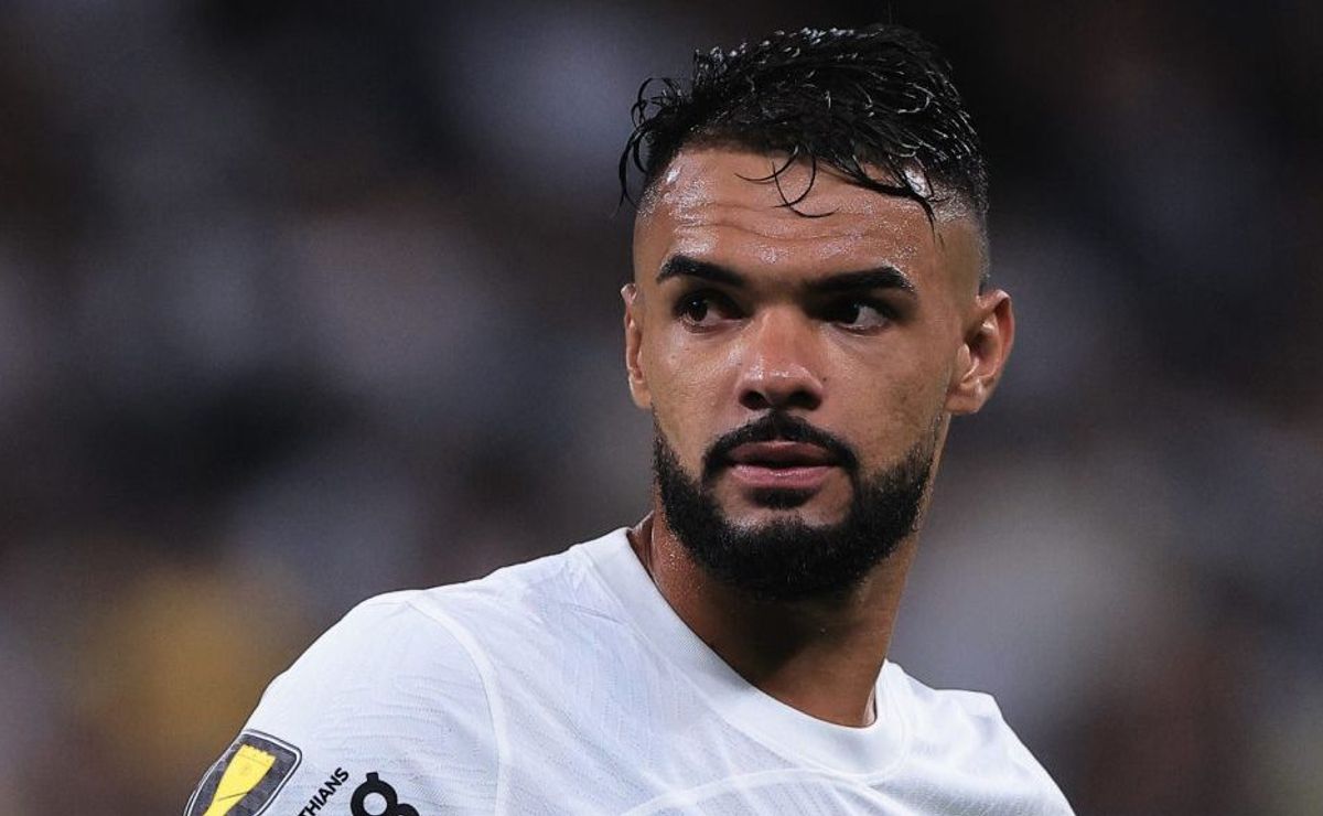 raniele está fora de jogo da copa sul americana após sentir uma lesão pelo corinthians