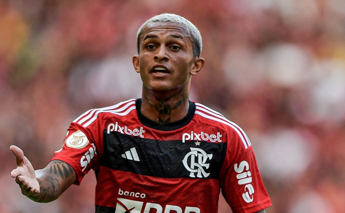 famalicão por topa contratar wesley e flamengo exige meta na negociação; entenda