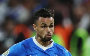 grêmio volta a buscar acordo para contratar michael; al hilal aceita negociar