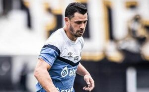 corinthians é notificado pela justiça por dívida milionária com o meia giuliano; veja valor