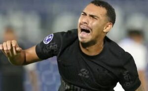 matheuzinho marca primeiro gol pelo corinthians, mas se torna preocupação para sequência