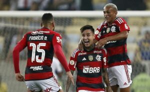 real betis estuda contratação de wesley, do flamengo; multa é de r$ 367 milhões