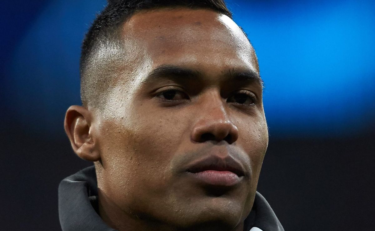 corinthians pode confirmar sem custos a chegada de alex sandro, da juventus ita