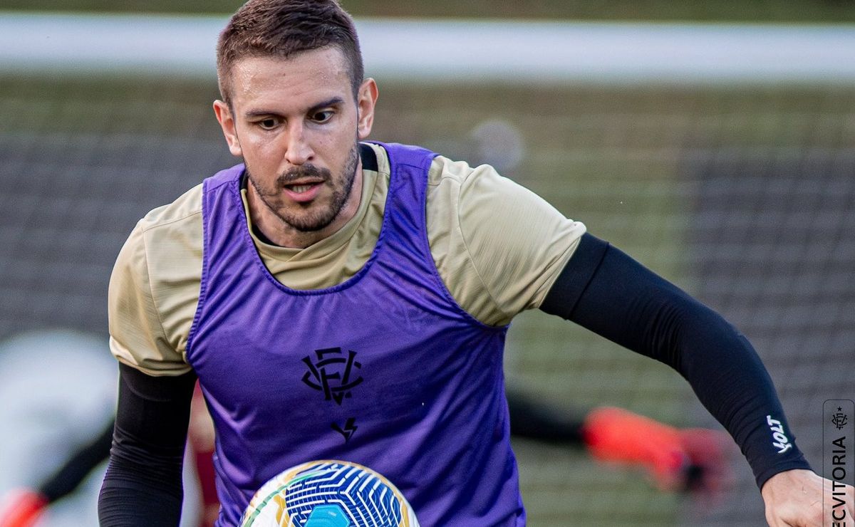 exclusivo: bruno uvini celebra a chegada no vitória: me receberam muito bem