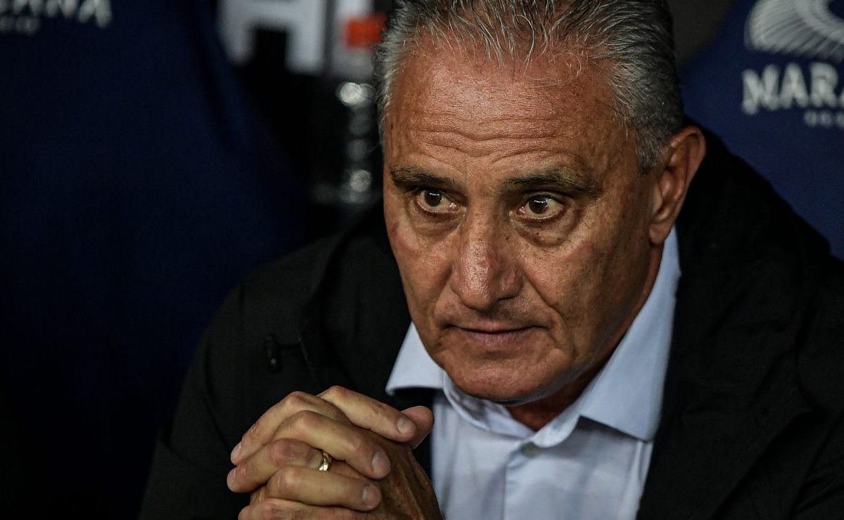 bastidores do flamengo revela que tite não aceitou derrota para o bolívar: "ficou atravessado"