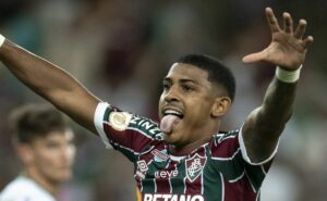 análise: john kennedy volta ao fluminense após ser afastado, veja números e como atleta agrega