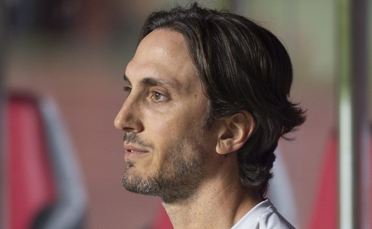 zubeldía usa ferguson e impede empolgação no são paulo: “evitar os superlativos”