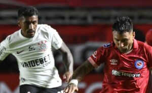 corinthians x argentinos juniors ao vivo – onde assistir jogo em tempo real pelo brasileirão série a