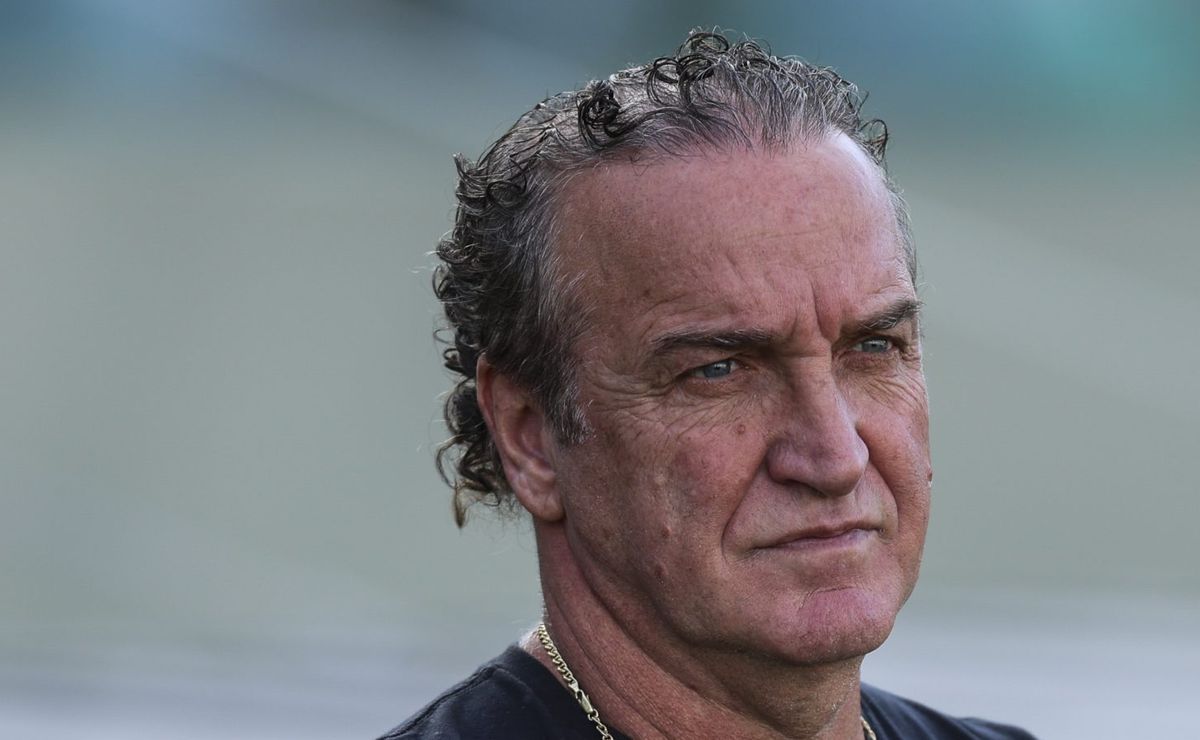 cuca pede e athletico pr quer contratação definitiva de jhon john, do palmeiras 