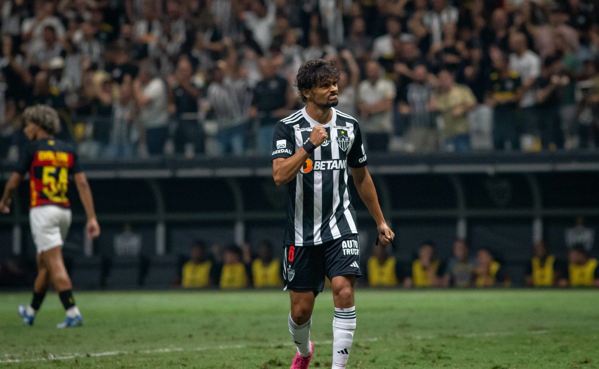 em meio a fase espetacular, gustavo scarpa fala sobre apoio da torcida do galo durante os jogos: “a torcida tem muita influência durante o jogo” 