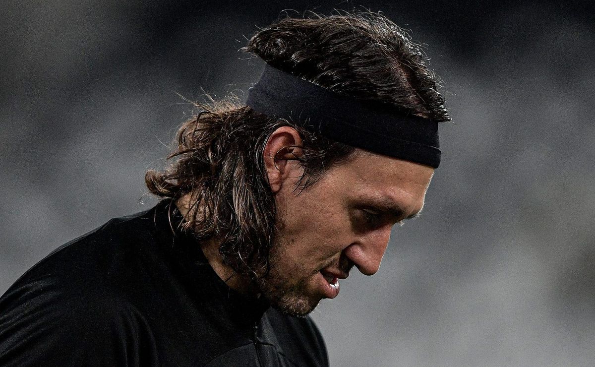 corinthians decide que não vai impedir saída de cássio no meio do ano