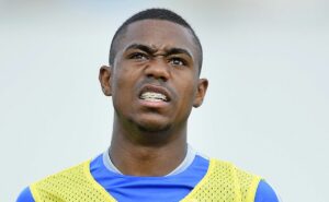 corinthians ainda precisa receber r$ 9 milhões por negociação de malcom; entenda