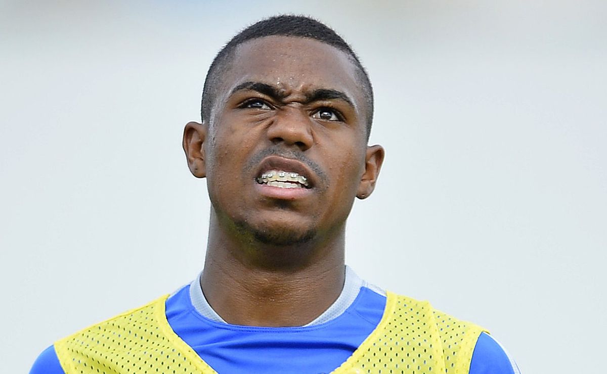 corinthians ainda precisa receber r$ 9 milhões por negociação de malcom; entenda