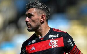 diretor do cruz azul se manifesta sobre tirar arrascaeta do flamengo