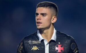 r$ 200 mil: gabriel pec rende premiação ao vasco por atuação na mls