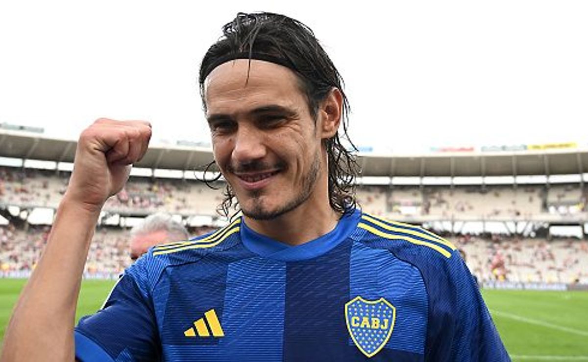 ex alvo do grêmio, cavani marca golaço de falta pelo boca juniors; veja o lance