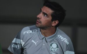 palmeiras admite erro de abel ferreira nos bastidores e se prepara para dividir multa milionária