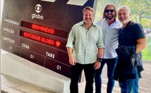 sergio hondjakoff volta aos estúdios globo após 10 anos e se emociona: "lugar muito especial"