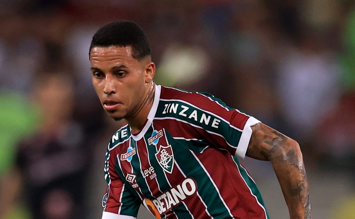 após afastamento, alexsander alcança sequência de jogos e retoma confiança no fluminense