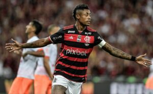 flamengo relaciona bruno henrique para jogo diante do millonarios
