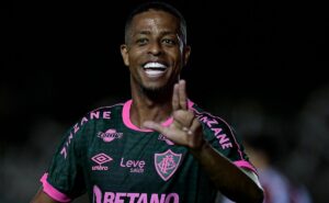 cruzeiro abre conversas e keno aceita sair do fluminense em julho