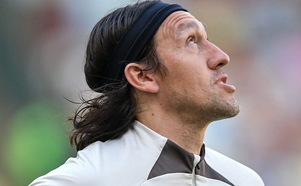 saída de cássio do corinthians ganha novo capítulo e goleiro recebe proposta oficial para renovar