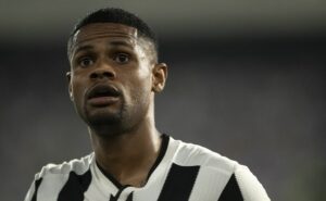 empresário de júnior santos vaza valores buscando aumento e bonificação no botafogo