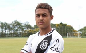 santos coloca urgência para reforçar ataque e pode contratar dudu hatamoto