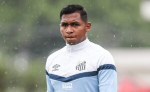 após críticas da torcida, santos faz acordo com empresário de morelos e futuro do atacante é divulgado