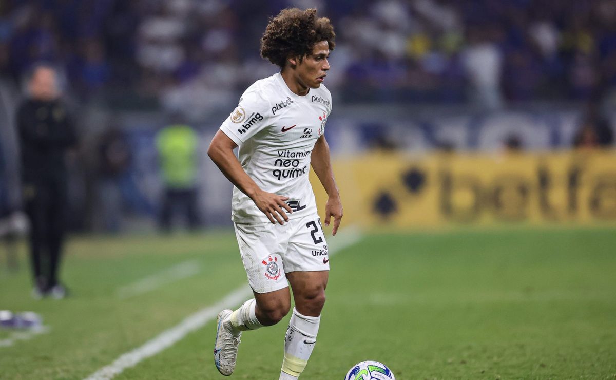 guilherme biro é criticado durante partida do corinthians e nacional