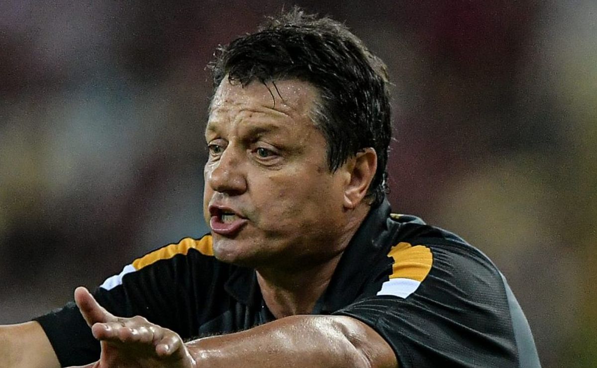 técnico do amazonas, adílson batista, analisa time do flamengo treinado por tite